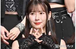 元モー娘。生田衣梨奈、美肩＆美脚際立つミニ丈衣装ショット披露「お人形さんみたい」「美しすぎる」の声