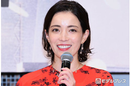 知念里奈、大きなソーセージ＆半熟目玉焼きのせ焼きそば弁当公開「絶対に美味しいやつ」「完璧すぎる組み合わせ」の声