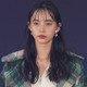 井桁弘恵、紫陽花とパシャリ！爽やか笑顔SHOTに「写真集のワンカットみたい」「めっちゃ可愛い！」の声