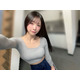 真島なおみ、美バストのぞく私服姿披露 イメチェン報告に「最強ビジュ」「セクシー」の声