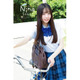 日向坂46五期生・坂井新奈、人生初のソロ表紙 制服姿で初々しい表情披露