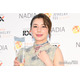 仲里依紗、夫・中尾明慶は「ベストパートナー部門」狙う 総額2500万円ジュエリー×美脚輝く衣装で「対局」の組み合わせ【第36回 日本ジュエリーベストドレッサー賞】