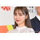 内田理央、ベアトップで美デコルテ輝く「さすがの着こなし」「女神のよう」の声