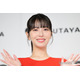 浜辺美波、初のすっぴんカット撮影で意識していた肌ケア法明かす「乾燥がとにかく大敵」【25】