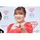 りんごちゃん、ミニスカ制服で美脚スラリ “ガングロ”ショットに「インパクトすごい」「制服ギャル似合う」の声