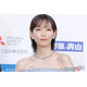吉岡里帆、海での素肌際立つショットに反響続々「絵画のような美しさ」「幻想的で綺麗」