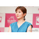 潮田玲子、イケメン夫との2ショット公開 結婚13周年を祝福「旦那さんカッコいい」反響続々