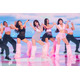 TWICE、大胆衣装で「ヴィクトリアズ・シークレット」ショー出演「スタイル抜群」「美しくてかっこいい」と反響殺到