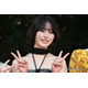 南沙良＆出口夏希、華やかドレス姿でレッドカーペット 美スタイル際立つ【第38回東京国際映画祭】