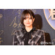 山本彩、クロップド丈の半袖姿で美ウエストちらり「スタイル抜群」「おしゃれ」と反響