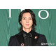 山下智久、中島健人・Snow Man目黒蓮とのLINEグループ名告白で反響相次ぐ「最高にかっこいい」連絡先交換のきっかけも明らかに