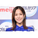 1児の母・鷲見玲奈、ミニスカゴルフウェアから美脚スラリ「上品でとってもお似合い」「スタイルの良さが一層際立つ」の声