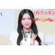 櫻坂46谷口愛季、ベージュのスカートから美脚チラリ「脚長すぎてびっくりした」「着こなしが神」の声