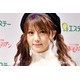 田中れいな、色白美脚際立つミニスカ＆オフショルコーデに反響「お人形みたい」「脚の長さ異次元」