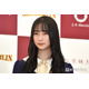 元乃木坂46鈴木絢音、美脚際立つ黒ミニワンピ姿の京都旅行ショット公開「圧倒的美少女」「美しすぎて見惚れる」の声