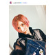 TRF・YU-KI、網タイツ×ミニスカ姿で人気シンガーソングライターと密着ショット「スタイルキープがすごい」「引き締まってる」