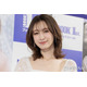 第1子妊娠の藤井サチ「だいぶ大きくなりました」ふっくらお腹ショット公開「美しい」「マタニティコーデが素敵」と反響