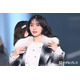 元櫻坂46小林由依、ボアコート＆ロングスカートで上品ルック「大人っぽい」「かっこよくて綺麗」の声【TGC2026A/W】