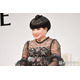 黒柳徹子「実は私は富士額」楽屋でのレアな“デコ出しショット”公開「初めて見たかも」「髪の毛お綺麗で羨ましい」