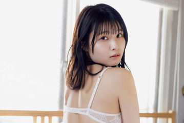 三田のえ、美背中＆ヒップが際立つバックSHOTに釘付け！得意な“フェチ要素”の表現で魅せる 画像