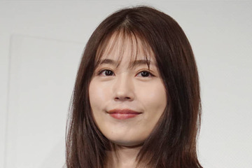 有村架純、初イギリスでの笑顔SHOTにファンほっこり「やば！可愛すぎ！」「デートしてるみたい」 画像