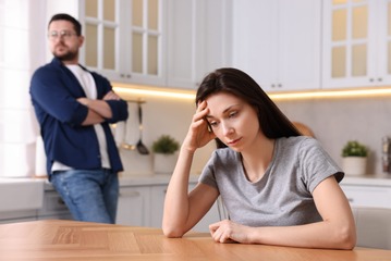「夫の定年が怖い」頭痛・動悸に悩まされる58歳妻。その正体は「夫源病」だった!? 画像