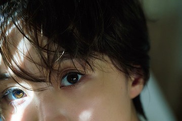 渡邊渚、水着姿で素肌輝く「週プレ」表紙登場 画像