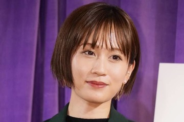 前田敦子、大人の肌見せ！爽やかな夏コーデに反響「破壊力凄い」「この雰囲気大好き！」 画像