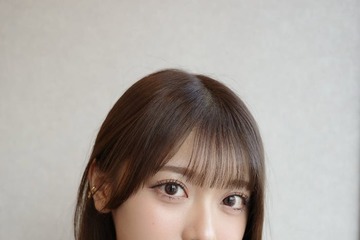 まるぴ、シースルーオフショルで素肌見せ「美しい」「女神」と反響 画像