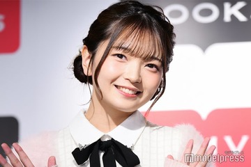“大喜利の逸材”で話題・元AKB48福留光帆、膝上ミニ丈で美脚披露「スタイル良すぎ」「デコ出し可愛い」と反響 画像