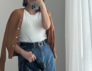 「フレアシルエットデニム」は夏に選びたい一品。脚長効果と軽やかな着心地が魅力【40代の毎日コーデ】 画像
