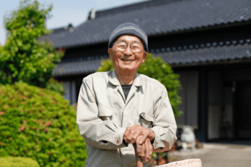 母「祖父に傘を持っていって」孫「これがいい！」⇒畑についた瞬間⇒孫に”渡された傘”を見て「思わずにっこり」 画像