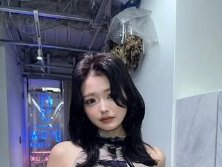 「今日好き」雨宮未苺（みるき）、ベアトップで美デコルテ全開「ダイエットとメイクで人は180度変わる」 画像