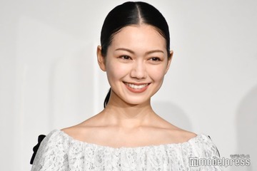 【略歴】メイプル超合金・カズレーザーと電撃結婚の二階堂ふみ、モデルから女優へとスカウトされ活躍 作家・写真家としての顔も 画像