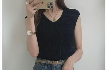 ノースリーブ×ワイドデニムのきれいめ着こなし。ポイントはフィット感とボリューム感【40代の毎日コーデ】 画像