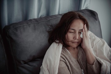 「あのとき病院に行っておけばよかった」仕事、育児、PTAに追われた40代。疲労感や不眠から始まり、夜中に緊急搬送されるまで 画像