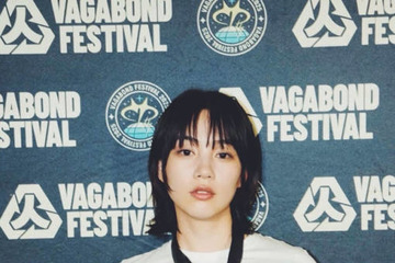 のん、ほっそりお腹がチラリ！ロックなフェス衣装SHOTに「カッコよすぎ～」「オシャレ」の声 画像