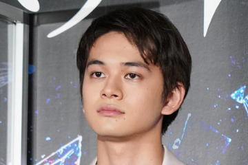 北村匠海、小栗旬とのプライベートのやりとり明かす「スタンプ1個なんですよ」 画像