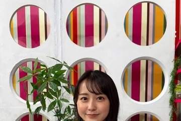 TBS若林有子アナ、黒キャミソールで素肌輝く エジプト旅行ショットに反響「可愛さ爆発」「絵になる」 画像