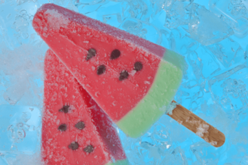 70代の祖父が大好きな孫娘　おやつに”スイカのアイス”を食べると⇒祖父のまさかの行動に「それ、食べられる！」 画像