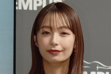 宇垣美里、コンビニでまとめ買い♪「めちゃくちゃハマってる」“もっちり”食感お菓子 画像