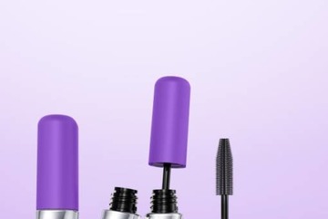 SHEGLAM、ひと塗りでボリュームとカールをキープする『Lashlighter Mega Boost Mascara』発売 画像
