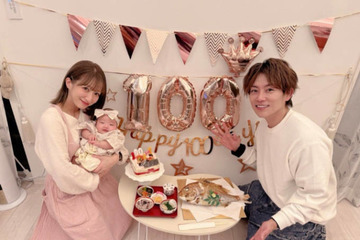 辻希美、杉浦太陽と一緒に次女の百日祝い「毎日沢山の幸せを杉浦家にくれる」「大好きっ」 画像