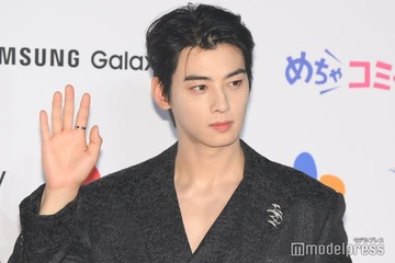 ASTROチャウヌ、肉体美のぞくノースリーブ姿披露「見惚れる」「姿が見れて嬉しい」とファン歓喜 画像