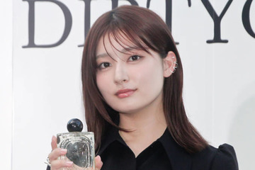 吉川愛、3匹の愛犬とのほっこりSHOTにファン悶絶「かわいいの渋滞」「癒しの空間」 画像