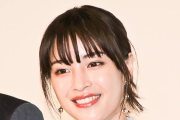 広瀬すず、“最近のオキニ”パーカーSHOTにファン悶絶「可愛すぎる」「すごいお似合い」 画像