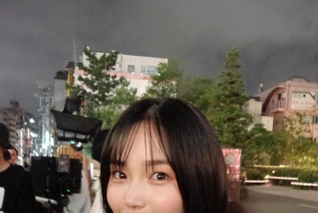 「グラスハート」ヒロイン・宮崎優、色白美脚際立つミニスカセットアップ姿に反響「透明感すごい」「見惚れた」 画像