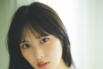 ≒JOY逢田珠里依、ビキニ姿で美スタイル際立つ「週プレ」初表紙 画像