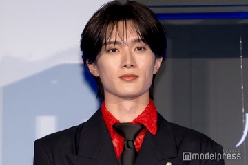 M!LK山中柔太朗、撮影現場で「大流行り」した言葉 宮沢りえの返答に慌てる「いじってないです！」【人間標本】 画像