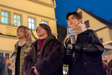 Mrs. GREEN APPLE、仕事忘れ“友達同士”の時間過ごす 単独行動ではサプライズ＆出会いも 画像